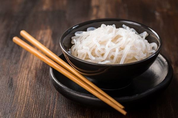 Konjac-Pulver: Lebensmittel ohne Kalorien zum Abnehmen